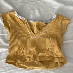 Urban out from under top